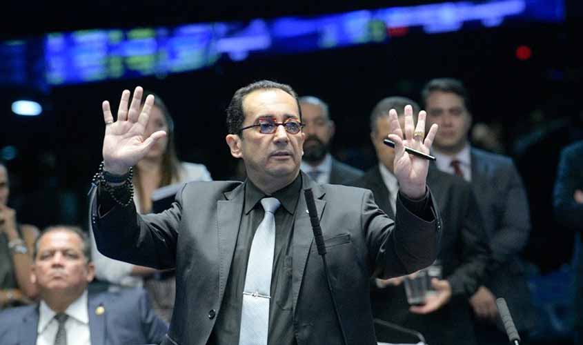 Senadores mostram solidariedade a Kajuru diante de ação de Gilmar Mendes