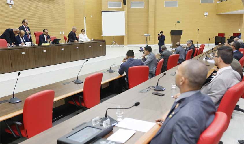 Deputados estaduais estudam cessão de prédio antigo da ALE para desafogar Pronto Socorro João Paulo II