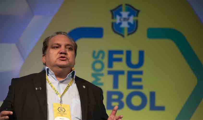 Após internação por covid-19, ex-lateral Branco tem piora e é intubado