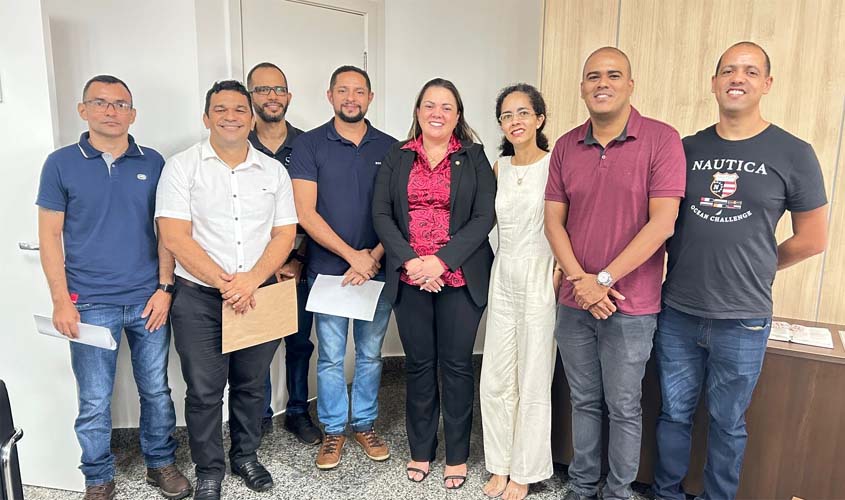 Cláudia de Jesus solicita convocação dos aprovados em concurso do TJ