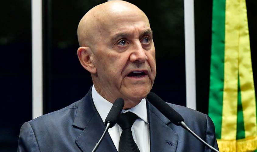 Confúcio Moura, em discurso, reafirma posição de centro e seu inegociável compromisso com Rondônia