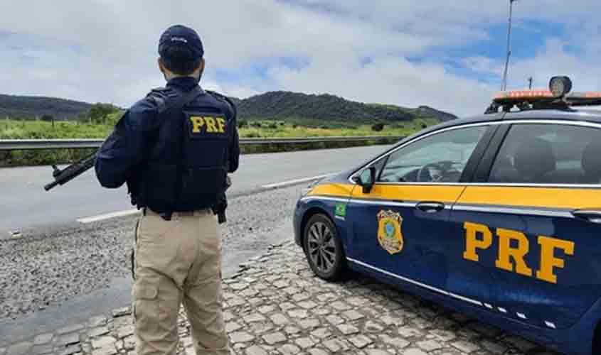 Em Porto Velho-RO, Polícia Rodoviária Federal prende traficante em táxi particular