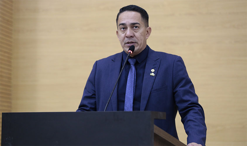 DECRETO: Deputado Eyder Brasil propõe flexibilização para profissionais autônomos