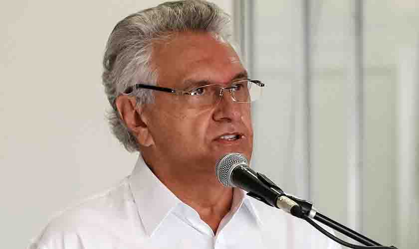 Ronaldo Caiado é vaiado por bolsonaristas em evento com Bolsonaro em Goiás (vídeo)