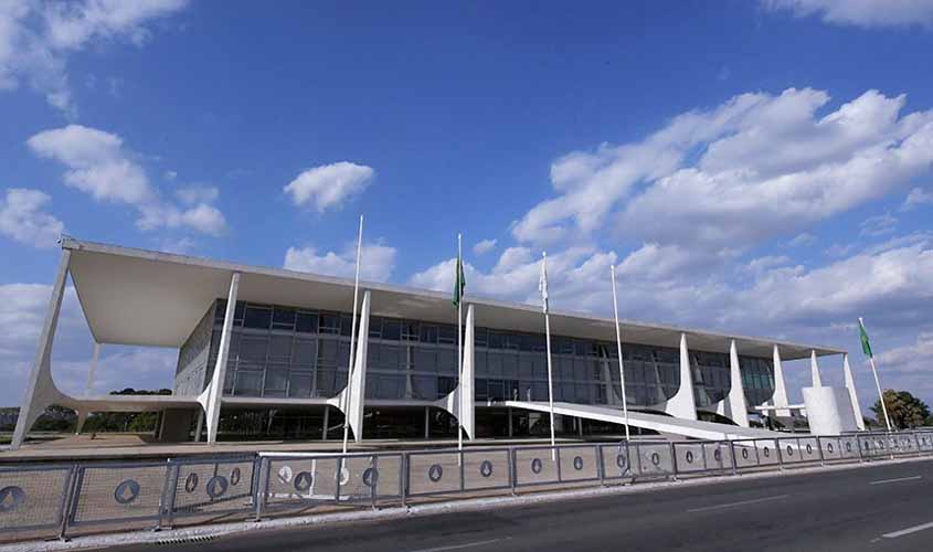 Publicada lei que dá anistia e muda regra de prestação de contas de partidos