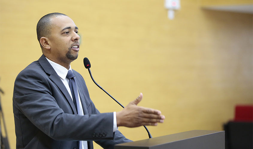 Jhony Paixão apoia abertura de igrejas e templos como atividade essencial