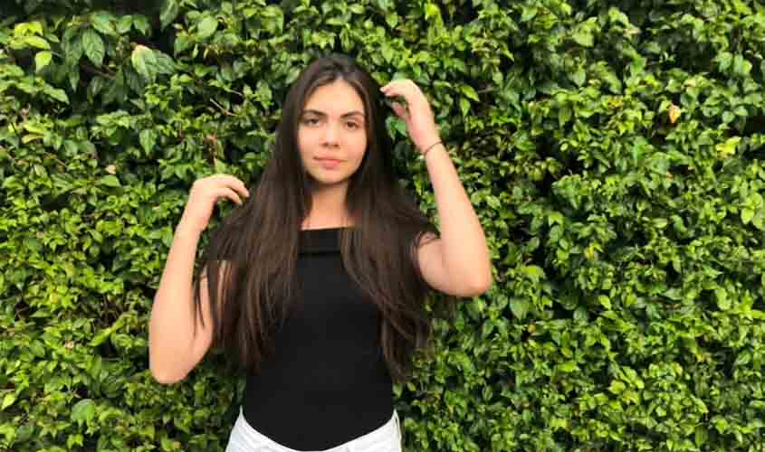 Jovem do interior de Rondônia é aprovada no curso de Direito da Universidade de Coimbra em Portugal