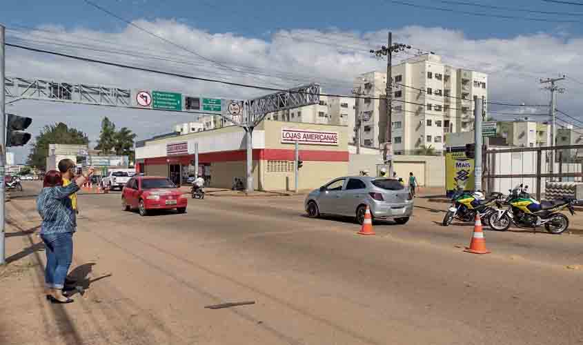 Detran realiza ação educativa na zona Sul de Porto Velho em alusão ao Movimento Maio Amarelo