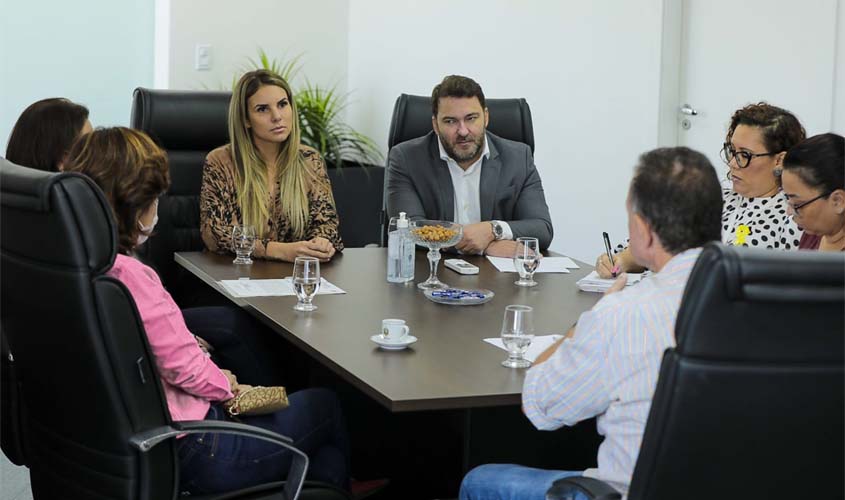 Presidente Alex Redano discute a implantação do curso de medicina em Ariquemes pela Unifaema