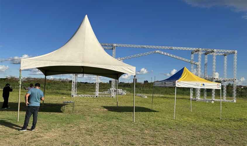 Prefeitura de Porto Velho inicia montagem da estrutura para a 1ª edição do Arraiá da Prefs