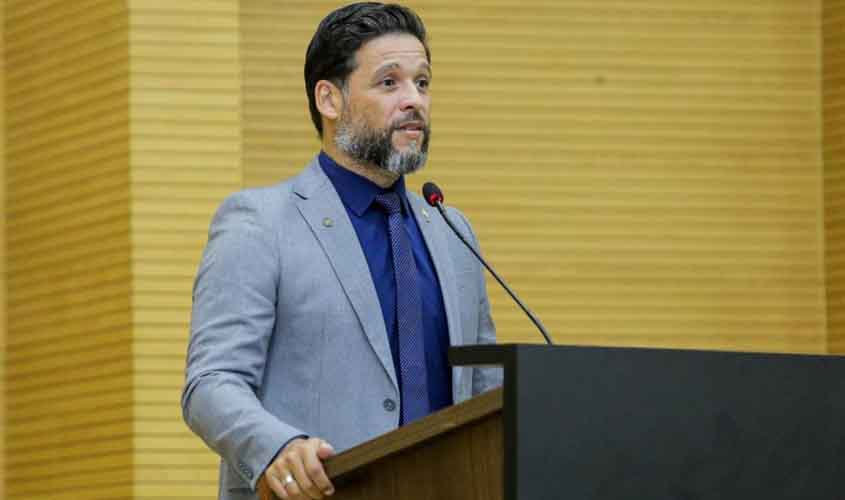 Projeto de Lei de Delegado Camargo propõe uso do sexo biológico como critério para testes físicos em concursos públicos