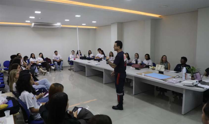 Violência contra mulheres é tema de vivência educativa