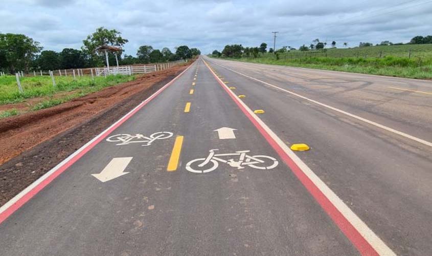 Ciclovias e ciclofaixas construídas às margens e rodovias trazem mais segurança para ciclistas