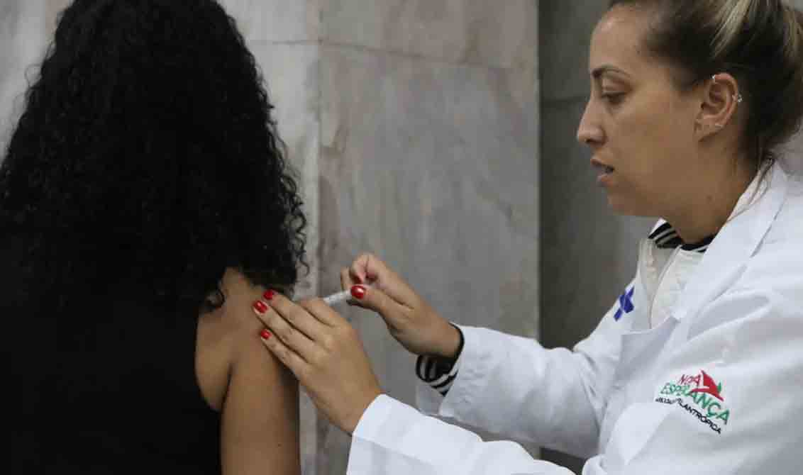 Com início do inverno, Saúde reforça importância de doses contra gripe