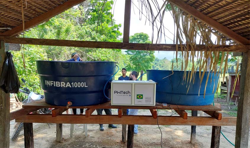 Prefeitura leva água potável a comunidades rurais