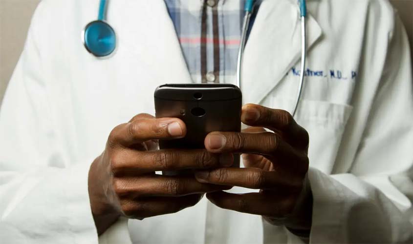 Exercício da medicina terá Enamed como requisito