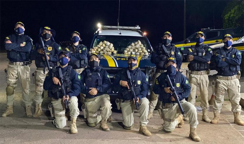 PRF/RO intercepta carregamento de mais de R$ 1 milhão em drogas