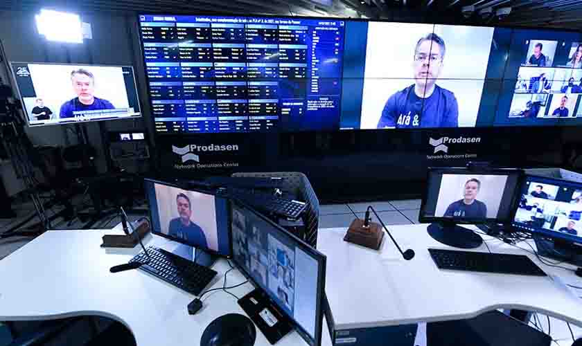 Parlamentares entram com ação no STF para barrar aumento do fundo eleitoral