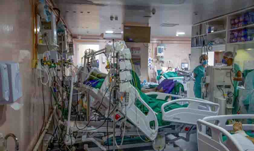 Ações de vacinação contra a covid-19 têm refletido na redução de casos da doença; medidas de prevenção devem ser mantidas