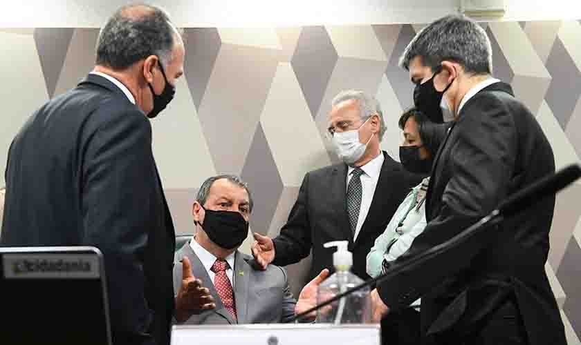 Integrantes da CPI respondem a xingamentos e acusações de Bolsonaro