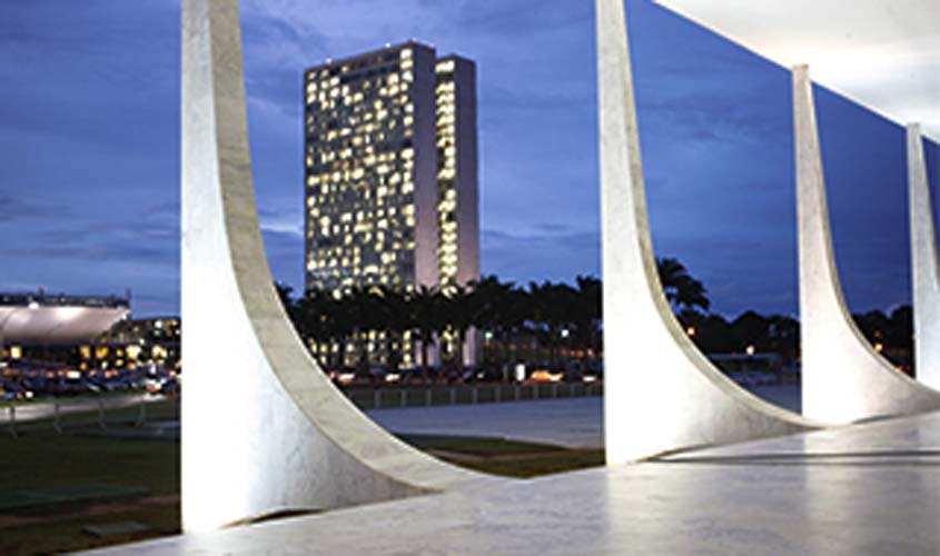 Associação Brasileira de Imprensa questiona emenda à Constituição que aumenta benefícios sociais