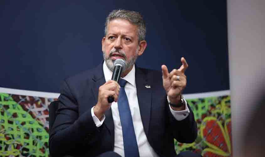 Mudanças na legislação do aborto e liberação de armas e drogas não passam na Câmara, diz Lira  