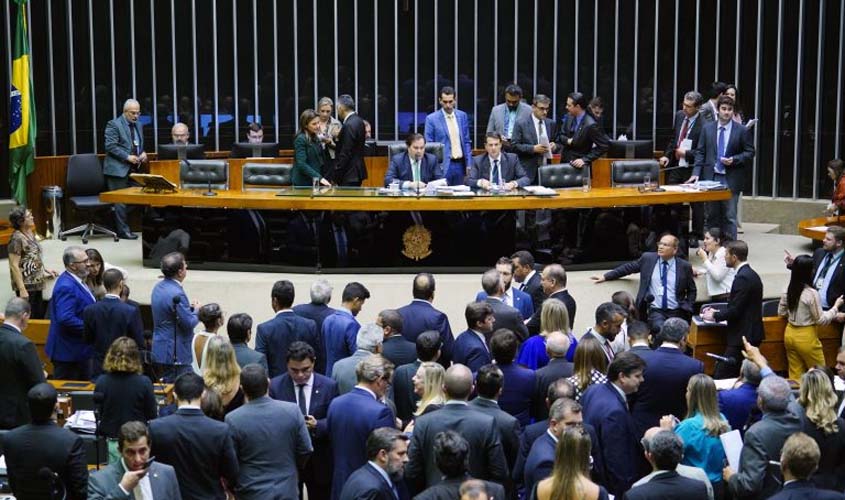 Plenário pode votar projeto que amplia porte de armas