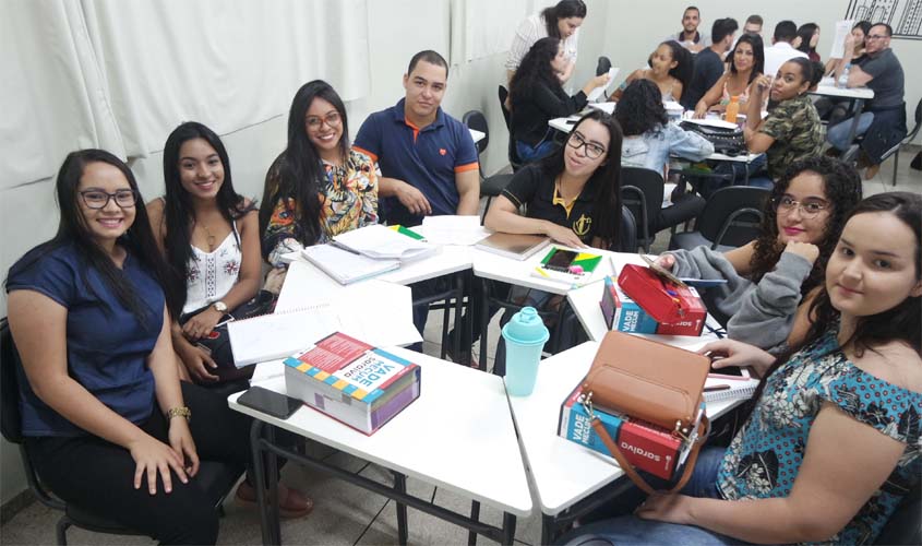 Acadêmicos de Direito elaboram Nova Constituição durante aula do Projeto Integrador na Unesc