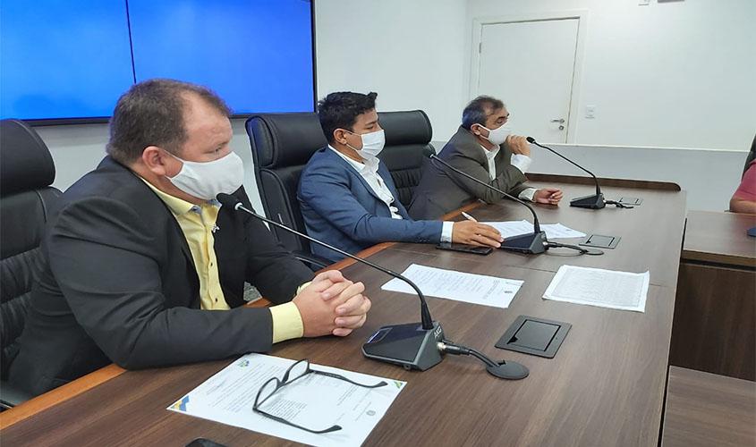 Saúde dos municípios do interior pede por socorro afirma deputado Dr. Neidson