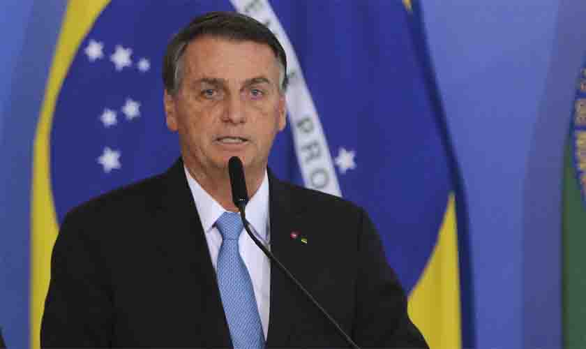Bolsonaro entra com ação no STF questionando inquérito das fake news