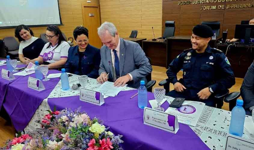 Agosto lilás: Fórum “Fortalecer para proteger” incrementa rede de proteção à mulher em Ji-Paraná