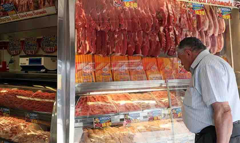 Datafolha: 67% dos brasileiros reduziram o consumo de carne