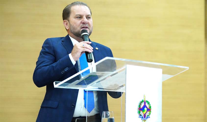 Cirone Deiró defende normas legislativas para se evitar inconstitucionalidade de leis