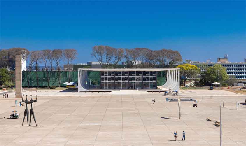 Liminar retira de conselhos regionais de medicina poder de interditar cursos de graduação 