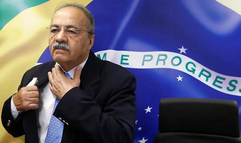 Chico Rodrigues diz que dinheiro que PF encontrou na cueca dele era para pagar funcionários