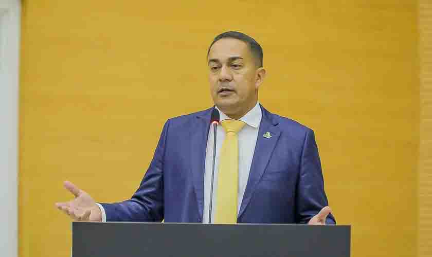 Deputado Eyder Brasil apresenta projeto que proíbe passaporte sanitário em Rondônia