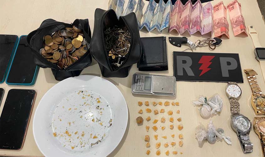 Suspeitos presos por tráfico em ação da PM no São Francisco