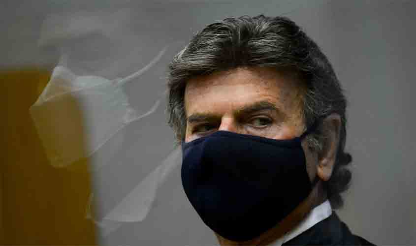 No CNJ, Fux faz minuto de silêncio por negro morto em supermercado