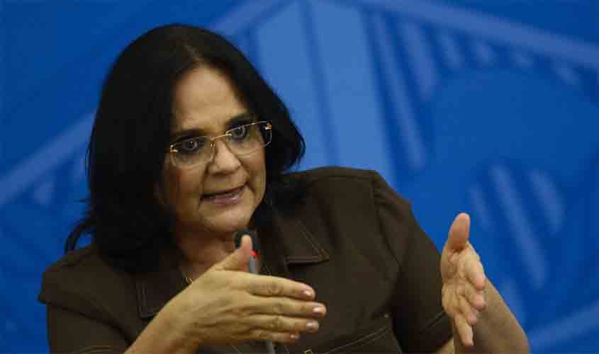 Damares: morte de negro em supermercado causa indignação e revolta