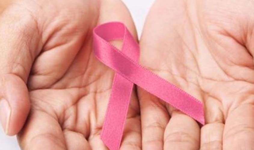 Lei garante reconstrução da mama para vítimas de câncer