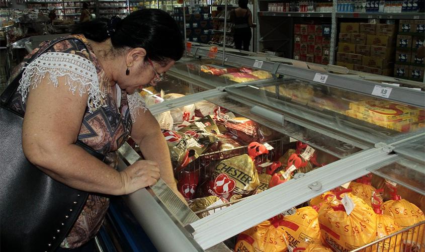 Procon de Rondônia divulga relação de preços da cesta natalina em diversos estabelecimentos da Capital