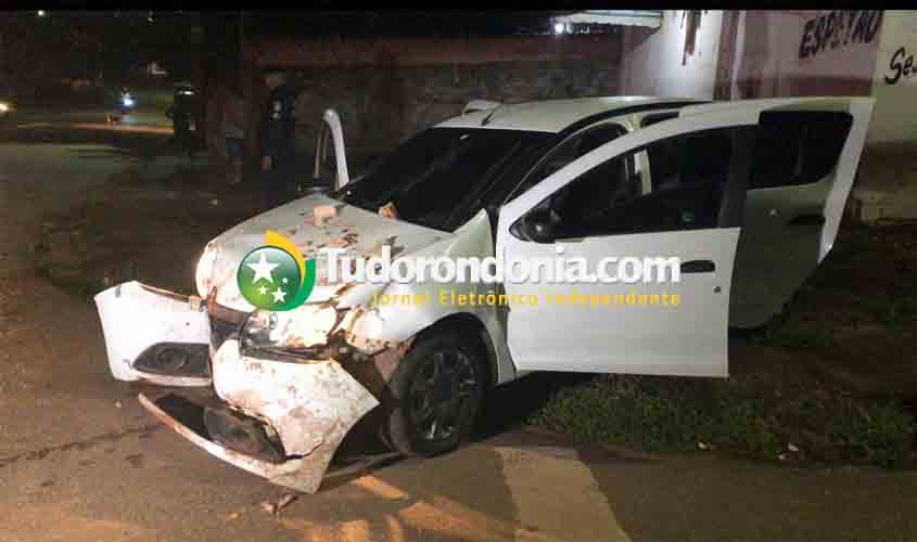 Motorista tentar matar policiais atropelados, causa acidente e foge baleado