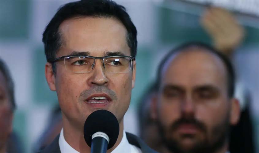 Deltan indeniza Lula por PowerPoint da Lava Jato