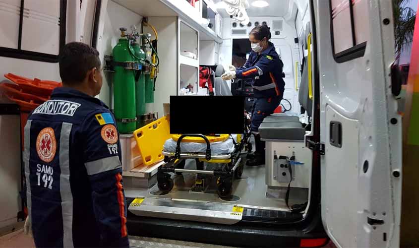 Policial reage assalto e atira nas pernas do suspeito