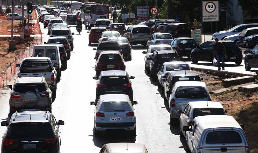 Motoristas podem ter desconto de até 30% no valor do IPVA