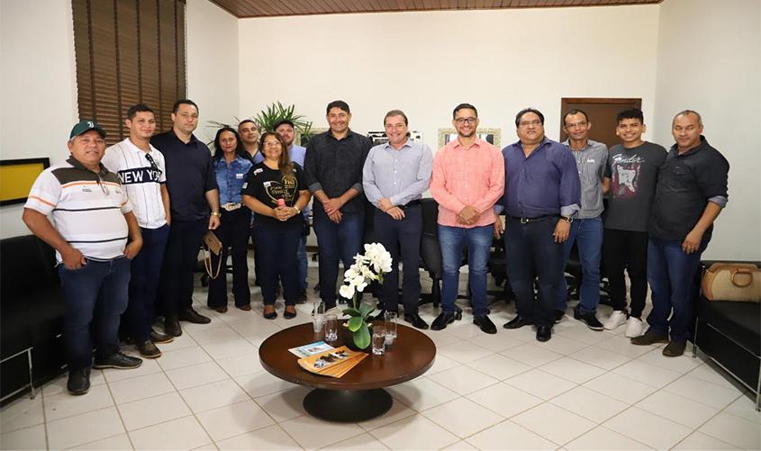 Deputado Anderson participa de reunião com prefeito Hildon Chaves