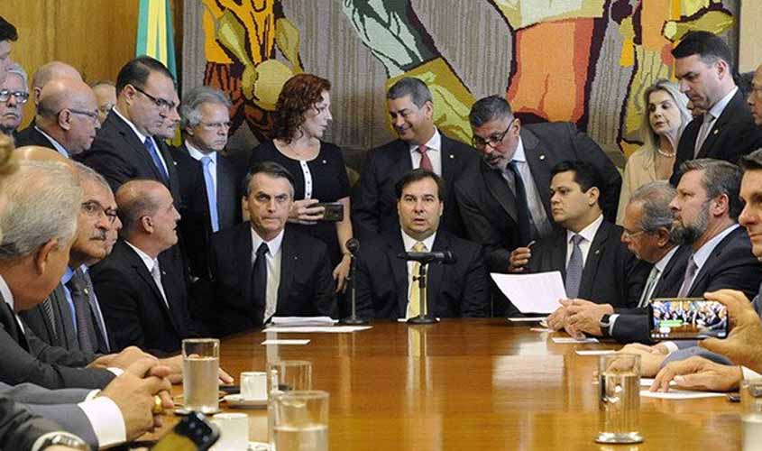 Para votar reforma, centrão quer acerto de até R$ 10 milhões por deputado