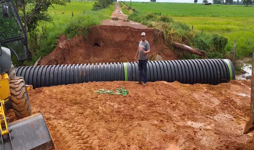 Secretaria de Obras recupera ponte no Travessão da linha 176