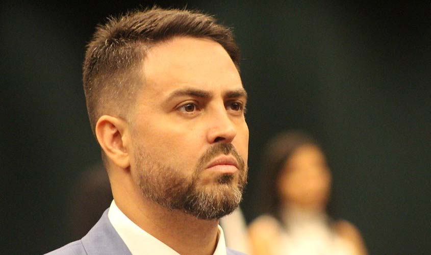 BASTIDORES AVISAM: ESTÁ CADA VEZ MAIS DISTANTE A POSSE DE LÉO MORAES NO COMANDO DO DETRAN