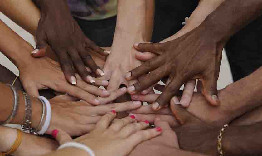Artigo destaca necessidade de educação de gênero de operadores do Sistema de Justiça